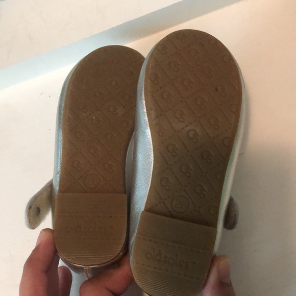 Toddler girls size 26 Old Soles Silver Dress Shoes - Picture 3 of 6